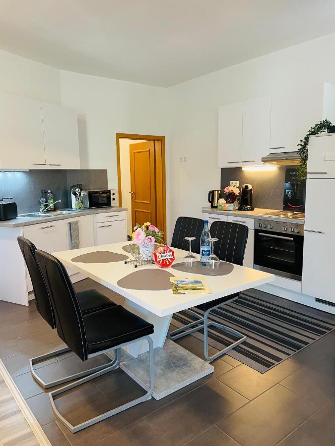Ferienwohnung Marina An Der Romantischen Strasse Weikersheim Buitenkant foto