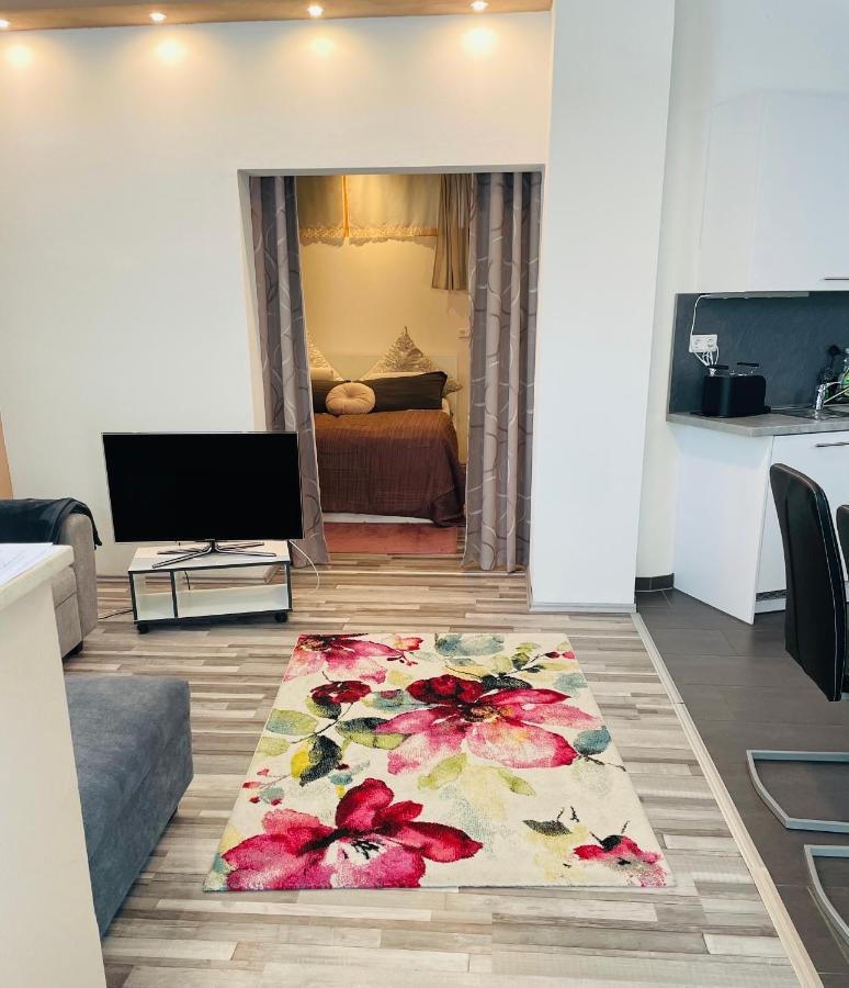 Ferienwohnung Marina An Der Romantischen Strasse Weikersheim Buitenkant foto